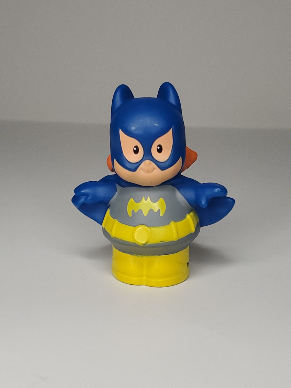 Fisher Price 2011 Little People DC Super Friends BatGirl